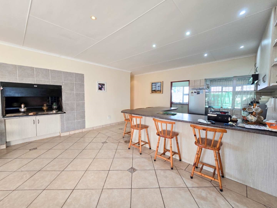 3 Bedroom Property for Sale in Stilbaai Wes Western Cape